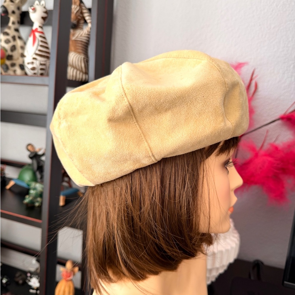 Vintage Faux Suede Tan Beret - Picture 6 of 8